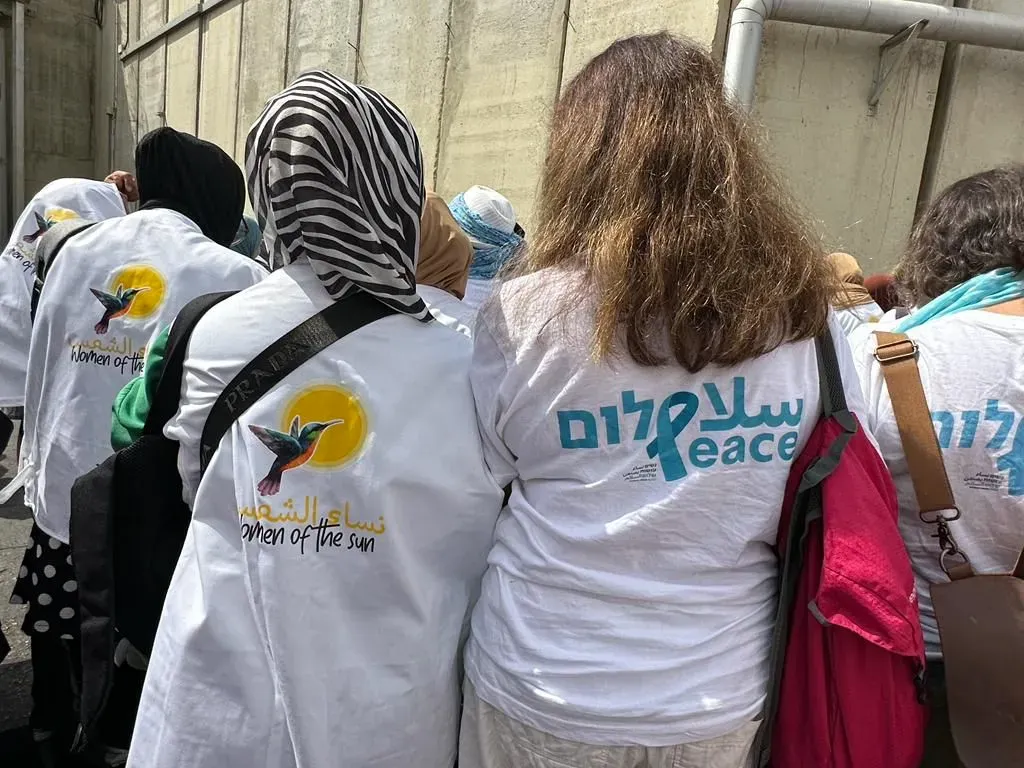 Women Wage Peace and Women of the Sun participants together.